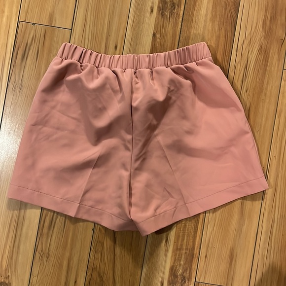 Ardene pink shorts - Picture 3 of 3
